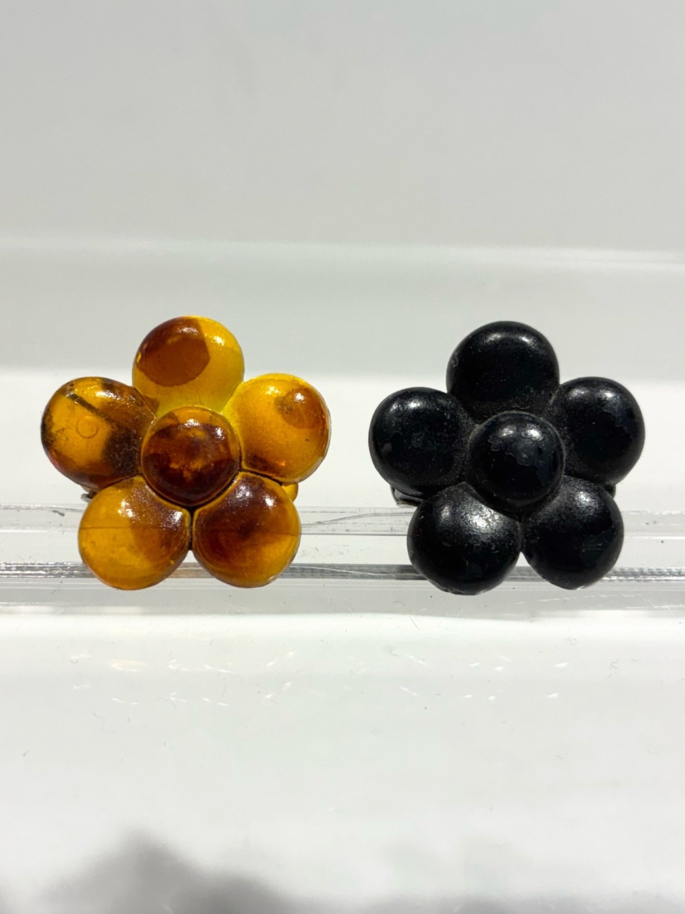 90s Y2K Flower Snap Hair Clips Set Vintage Amber & Black 1”